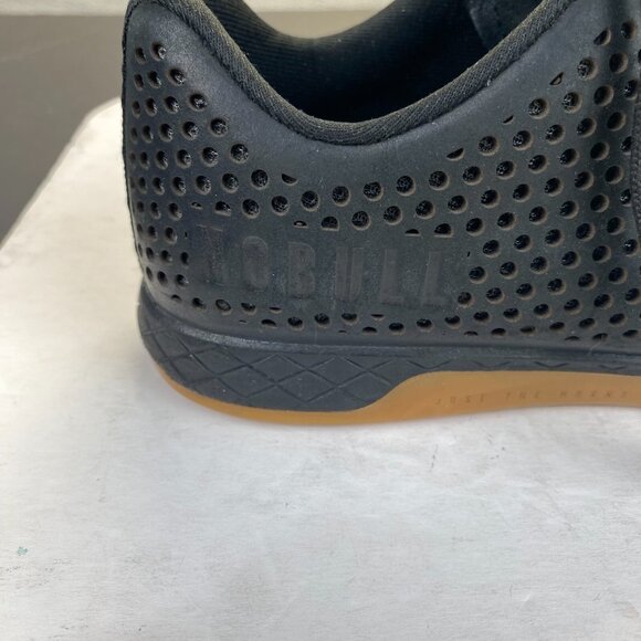 NOBULL Black Leather Gum Trainer Shoes Men’s Size 6 / Women’s Size 7.5